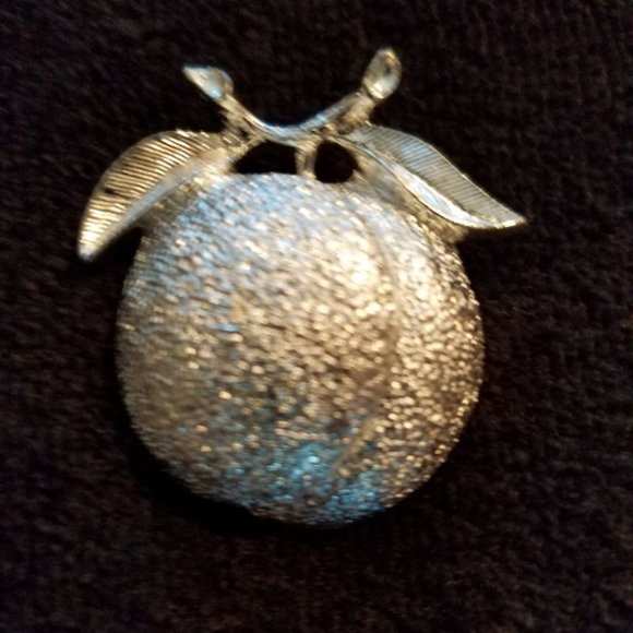 VINTAGE SARAH COVENTRY COSTUME JEWELRY - Picture 5 of 8